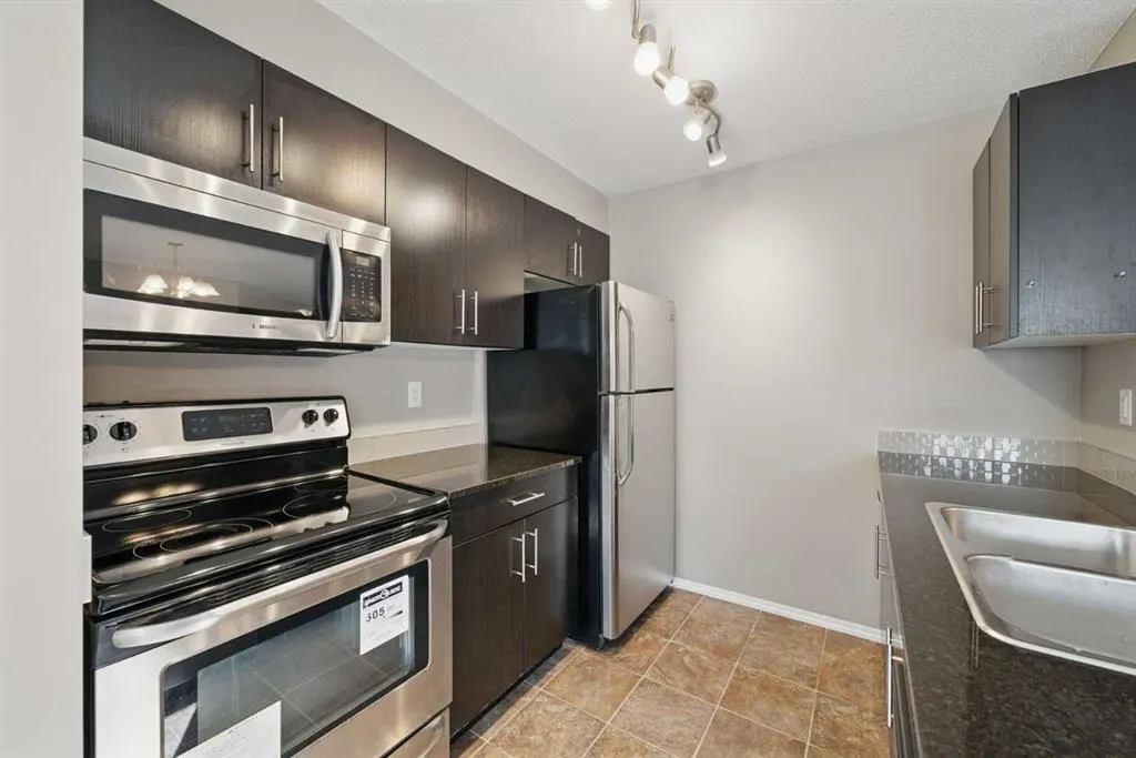 81 LEGACY Boulevard SE, #1240