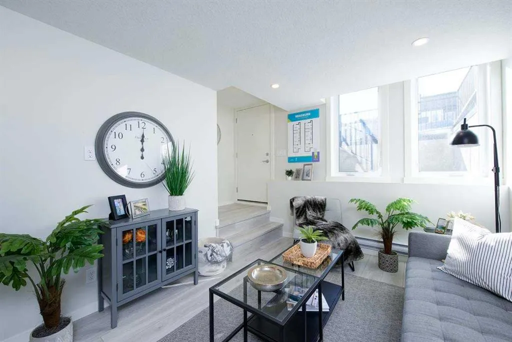 135 Mahogany Parade SE, #1104