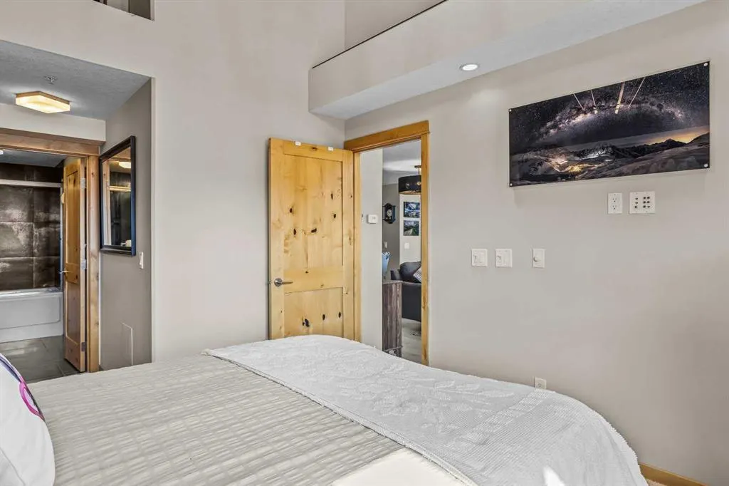 2100A Stewart Creek Drive, #304