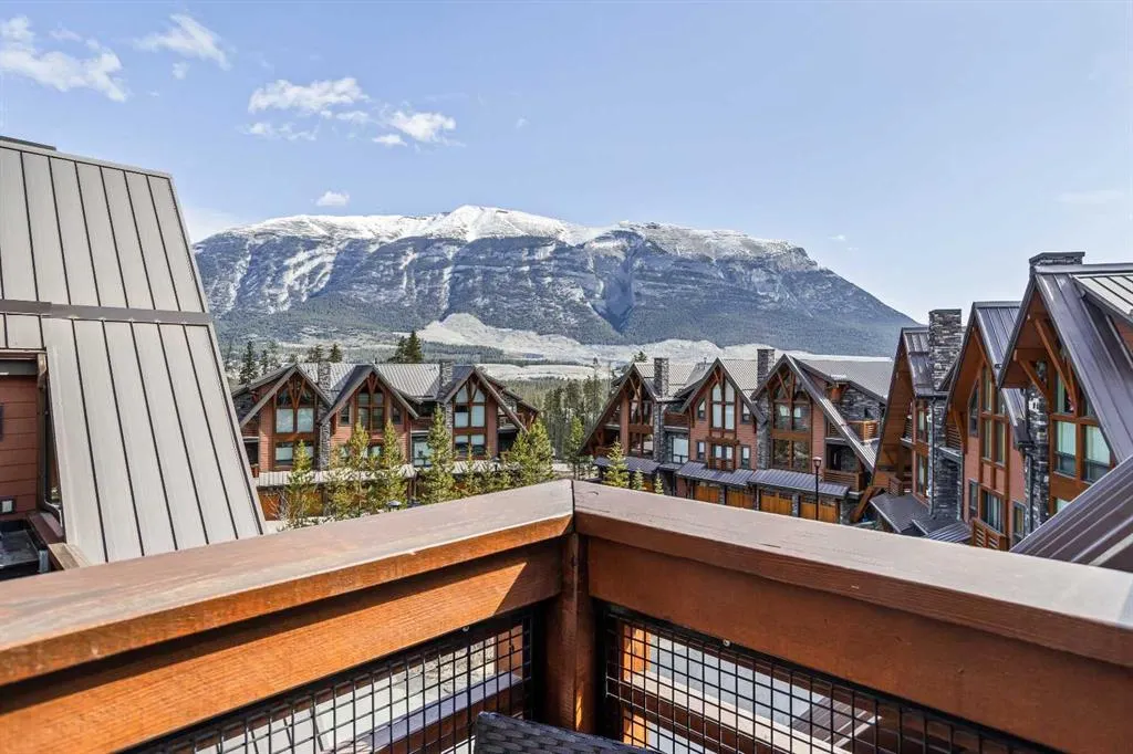 2100A Stewart Creek Drive, #304