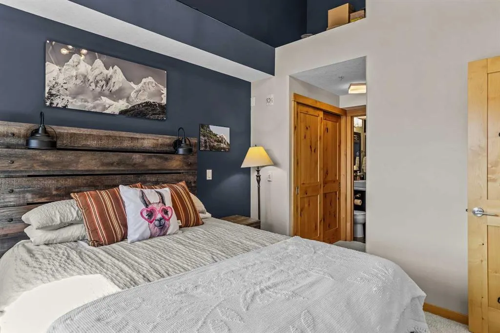 2100A Stewart Creek Drive, #304