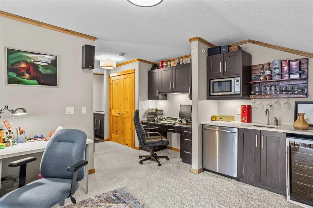2100A Stewart Creek Drive, #304