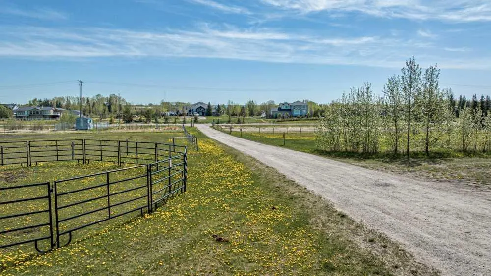 243201 Range Road 33