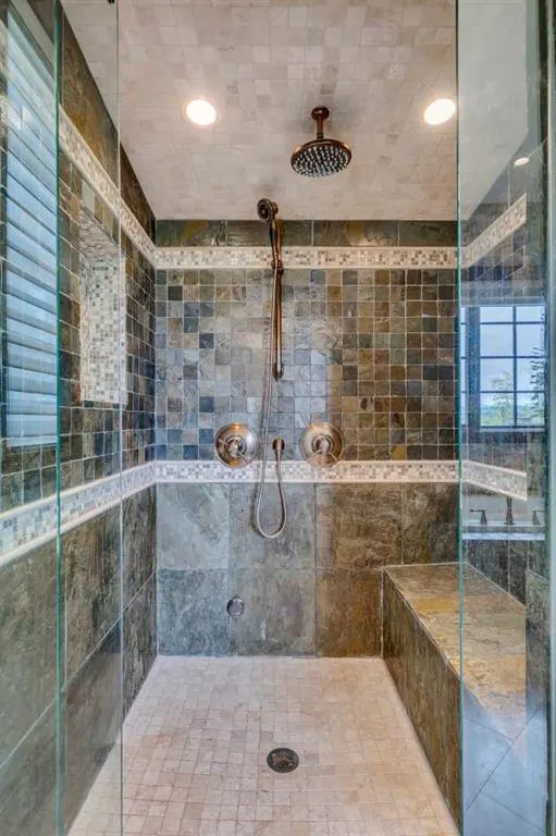 290226 316 Street W