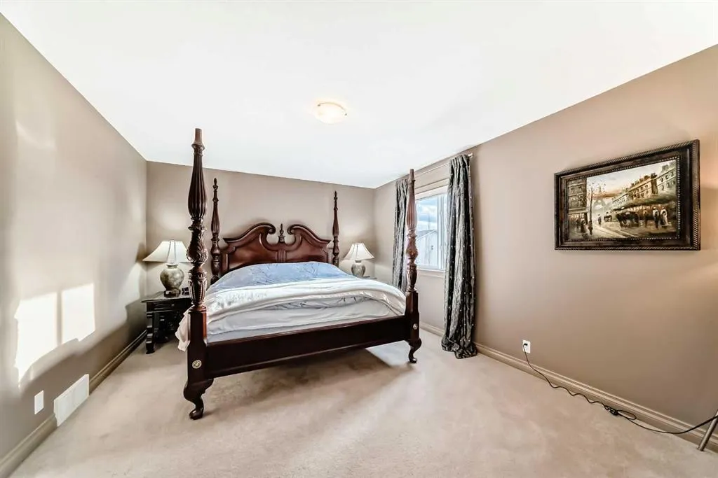 102 West Creek Mews