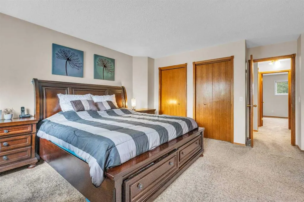 183 Macewan Ridge Close NW