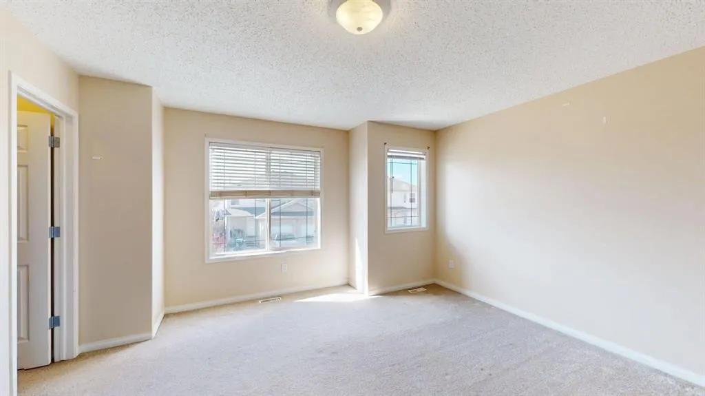 117 Kodiak Crescent