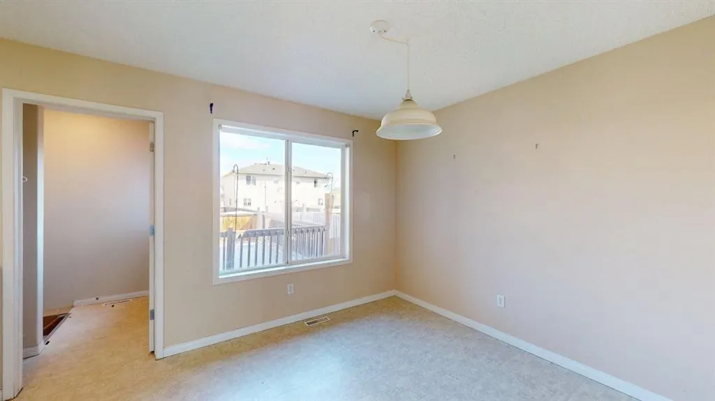 117 Kodiak Crescent
