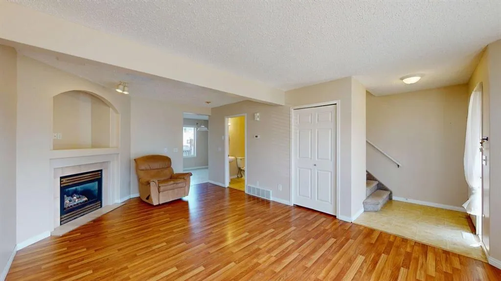 117 Kodiak Crescent