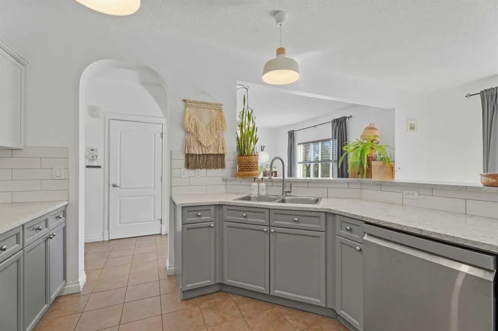 70 Westmount Road