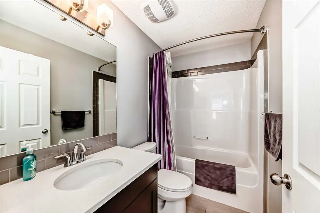 60 Copperpond Park SE