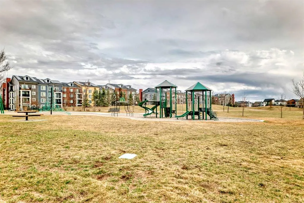 60 Copperpond Park SE