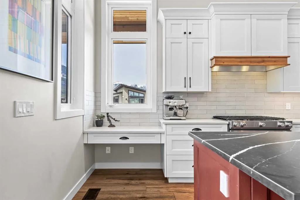 414 Stewart Creek Close