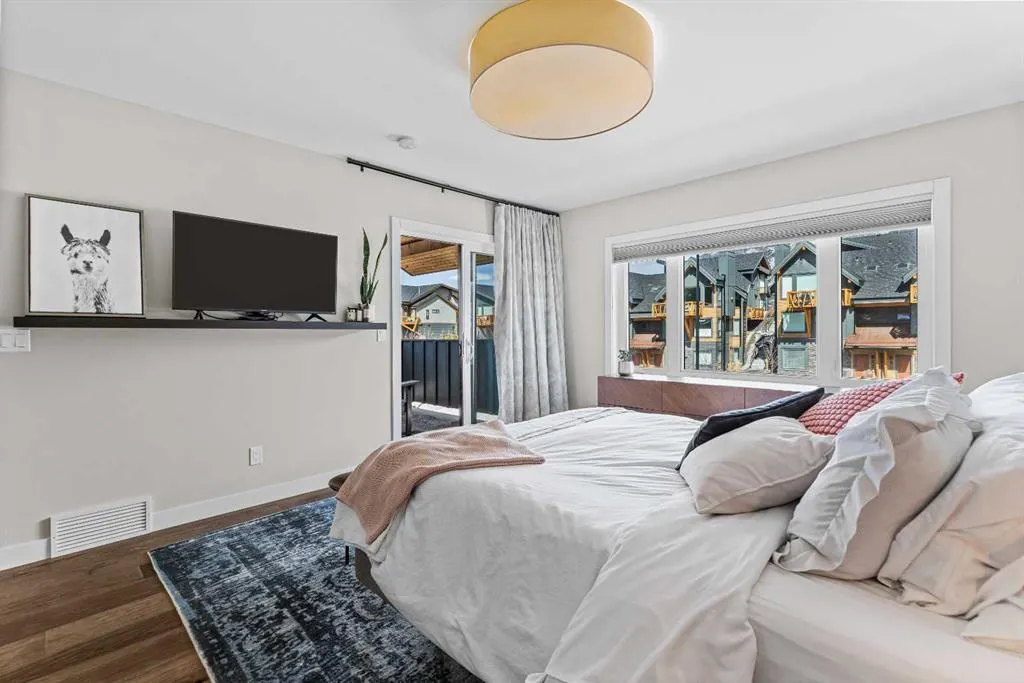 414 Stewart Creek Close