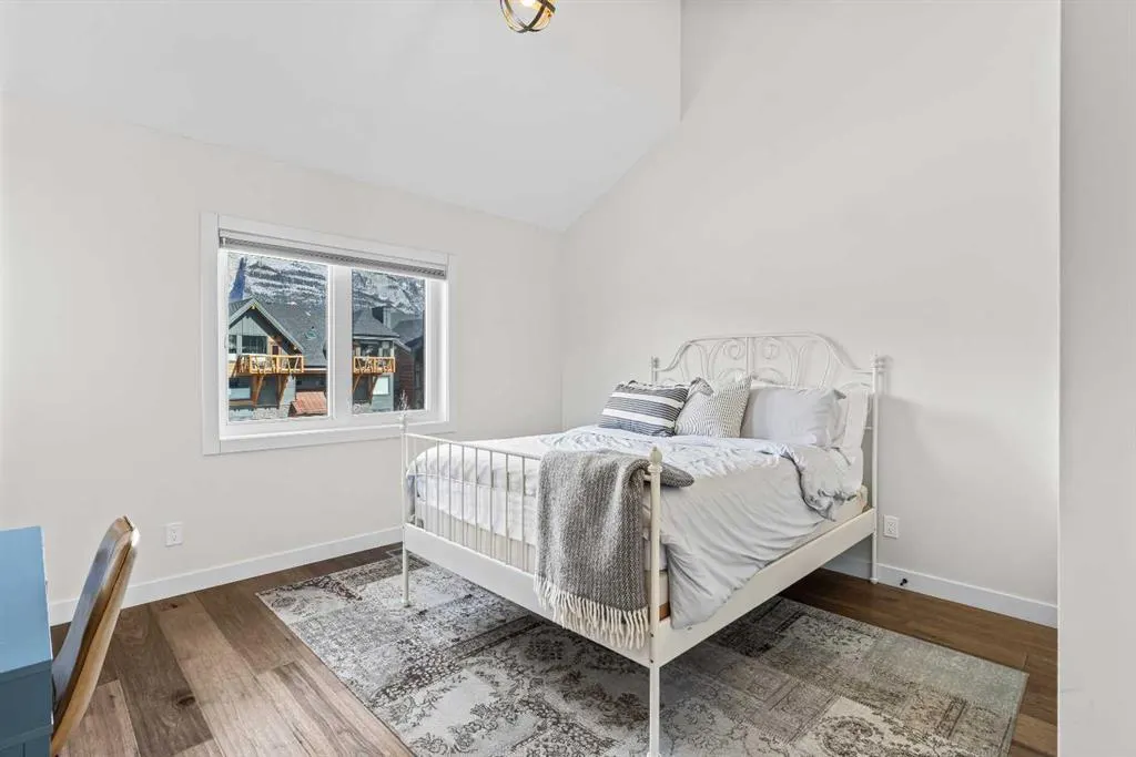 414 Stewart Creek Close