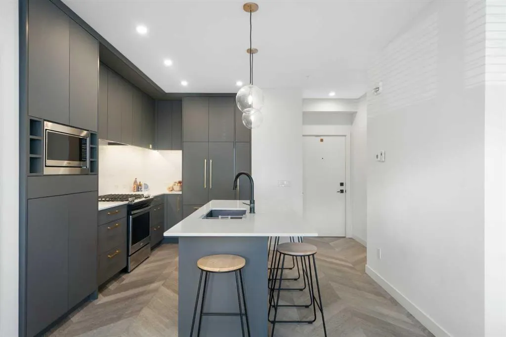 4275 Norford Avenue NW, #111
