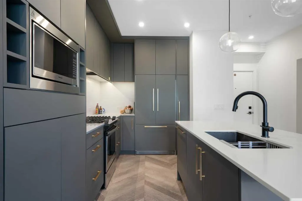 4275 Norford Avenue NW, #111