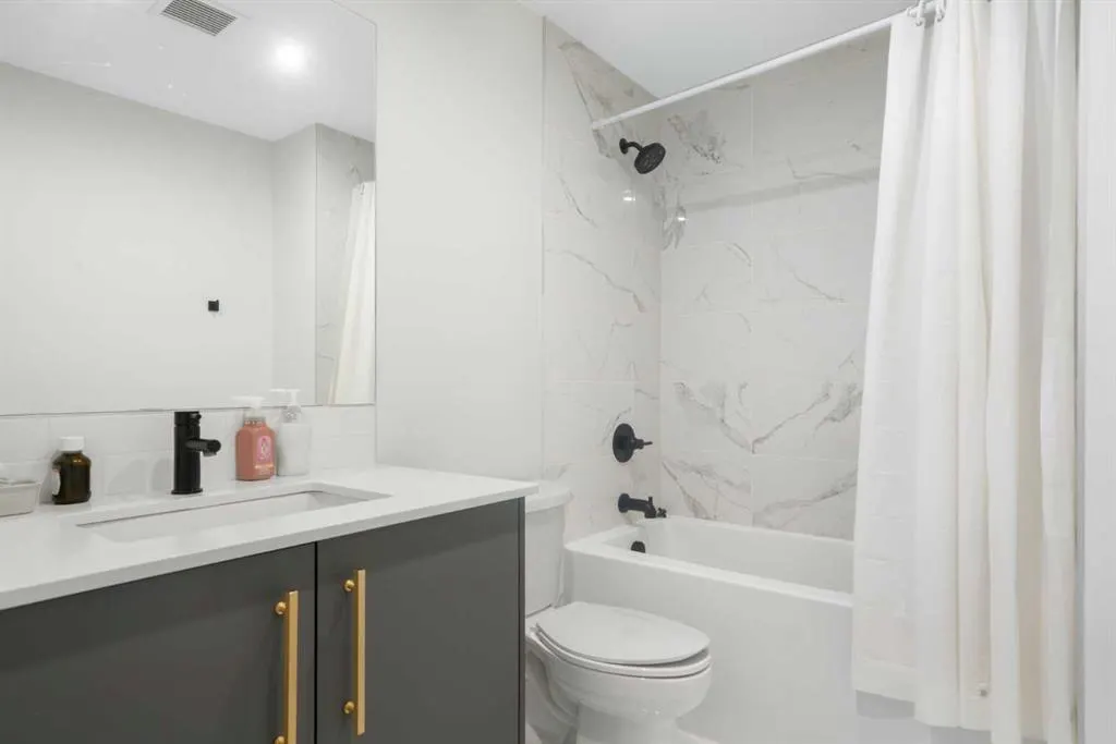 4275 Norford Avenue NW, #111