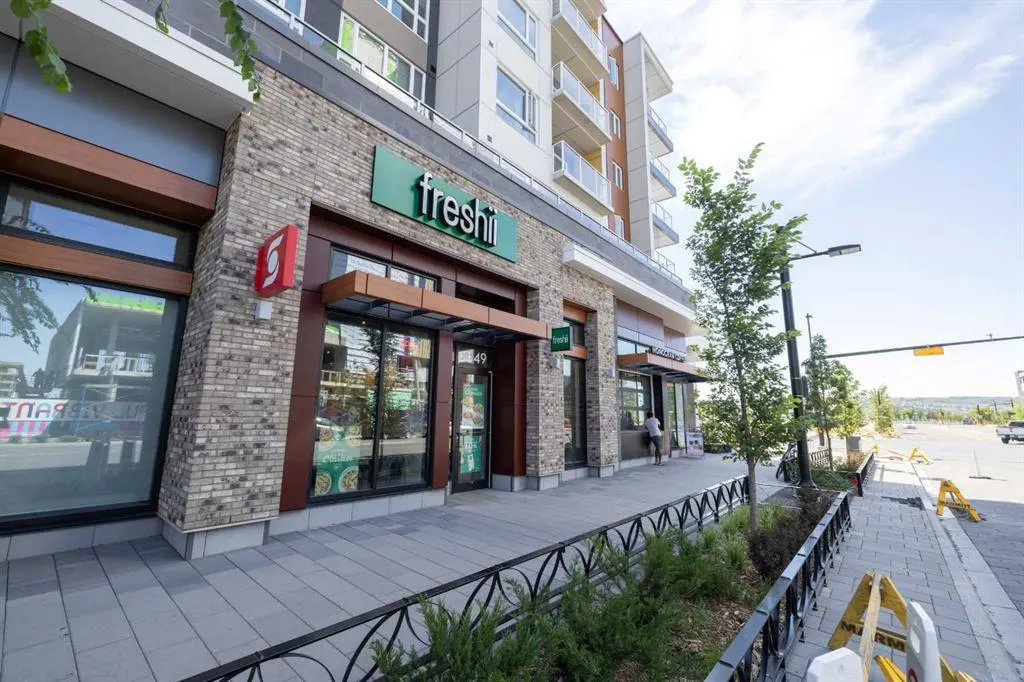 4275 Norford Avenue NW, #111