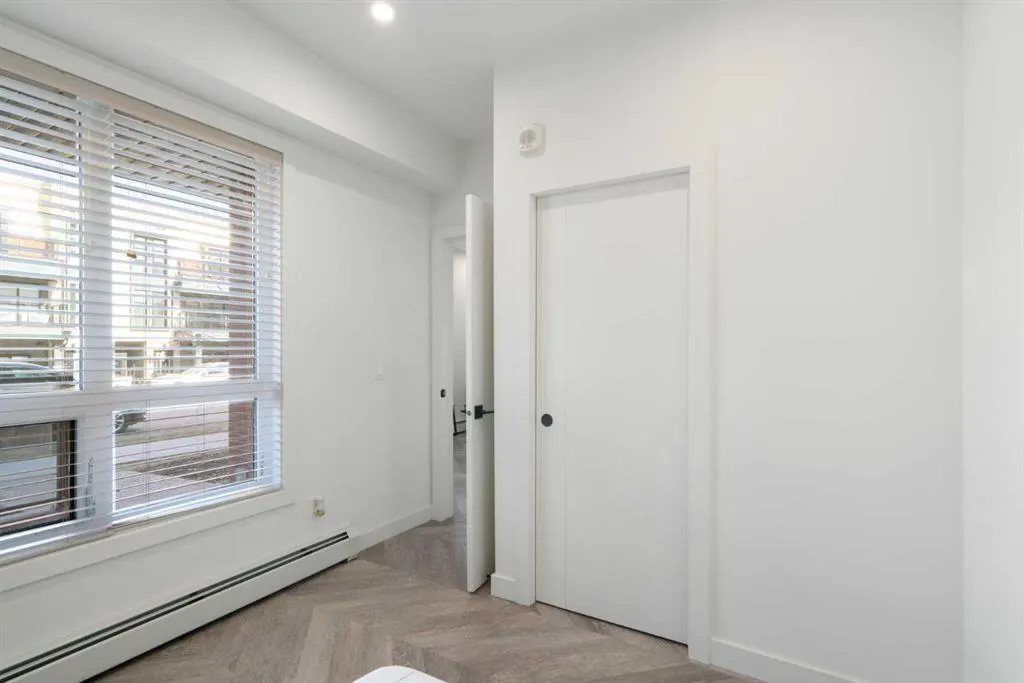 4275 Norford Avenue NW, #111