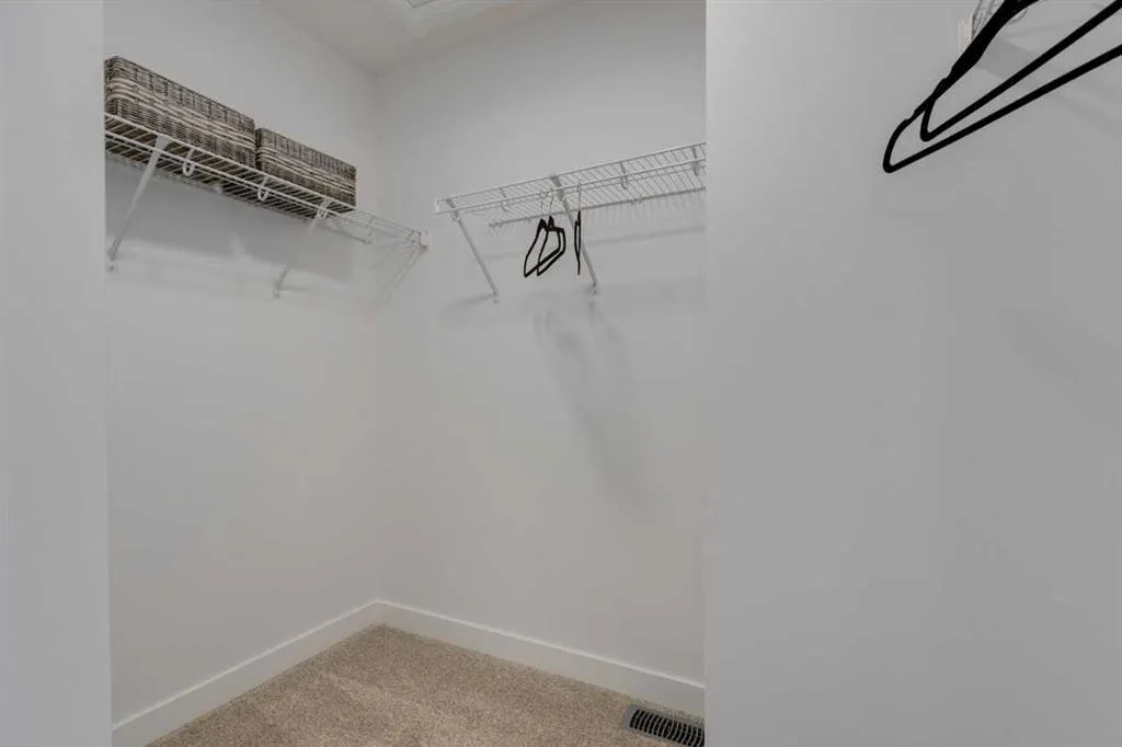 65 Belvedere Point SE, #303