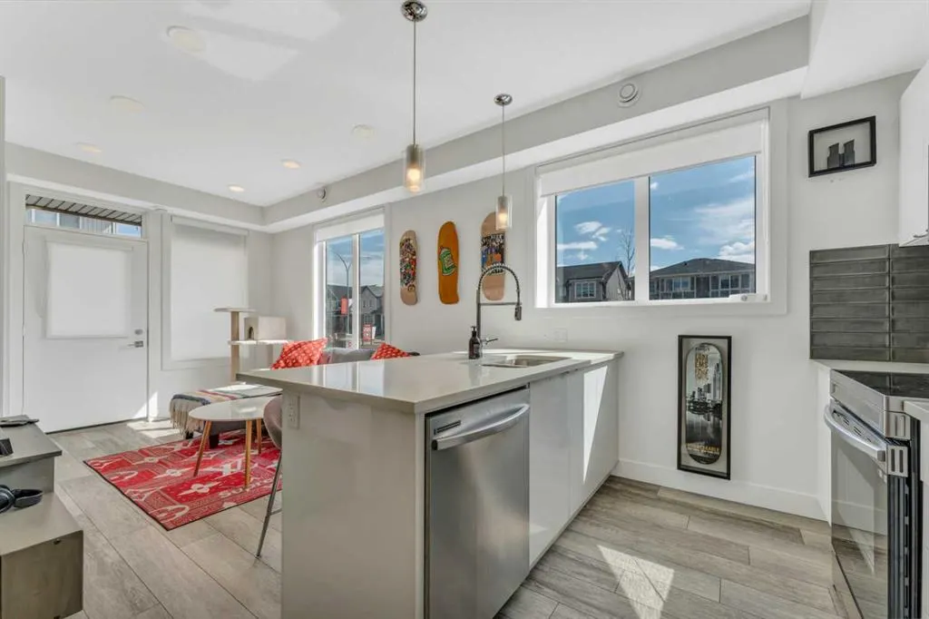 10060 46 Street NE, #512
