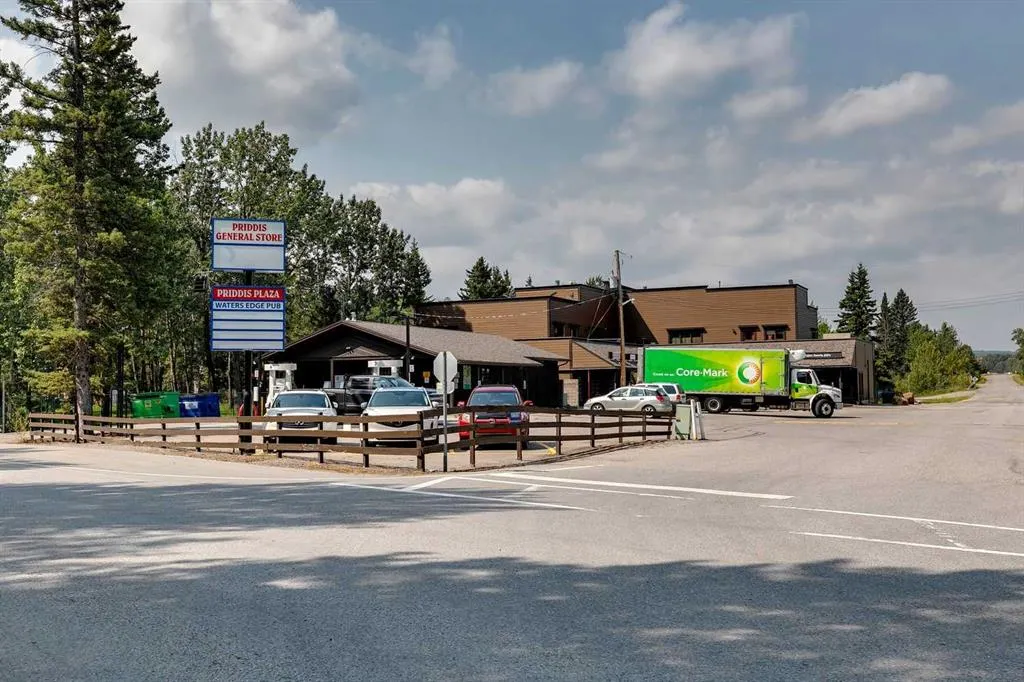 186007 Priddis Valley Road W