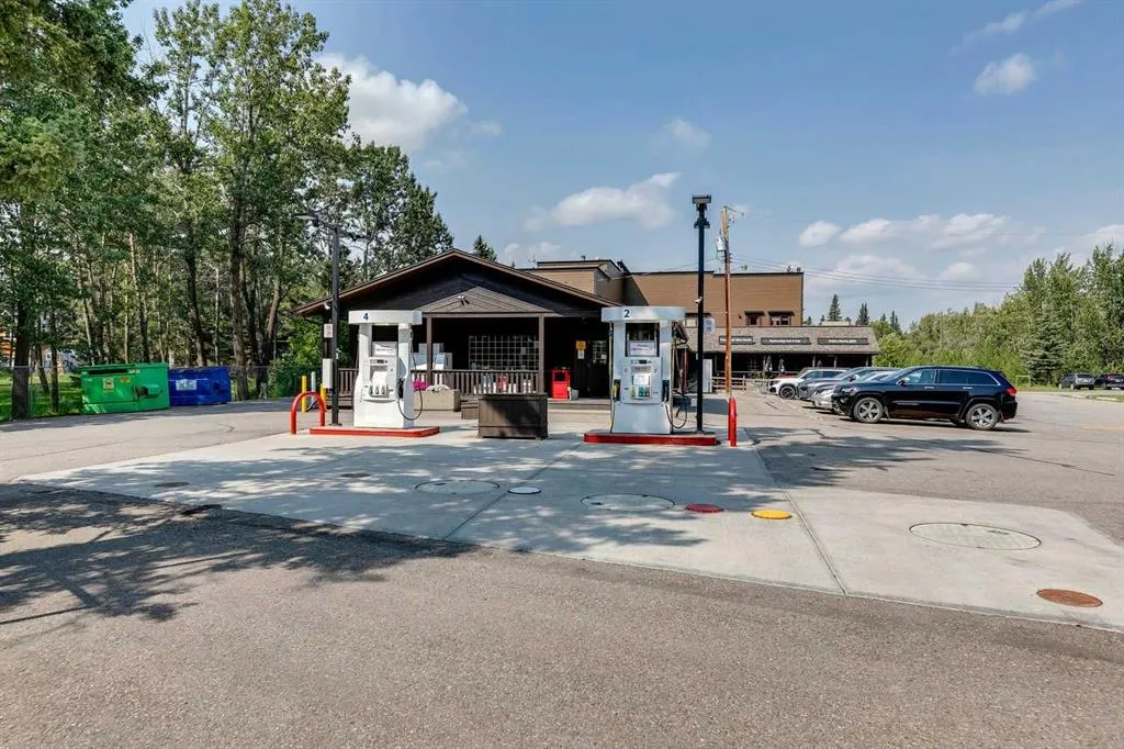 186007 Priddis Valley Road W