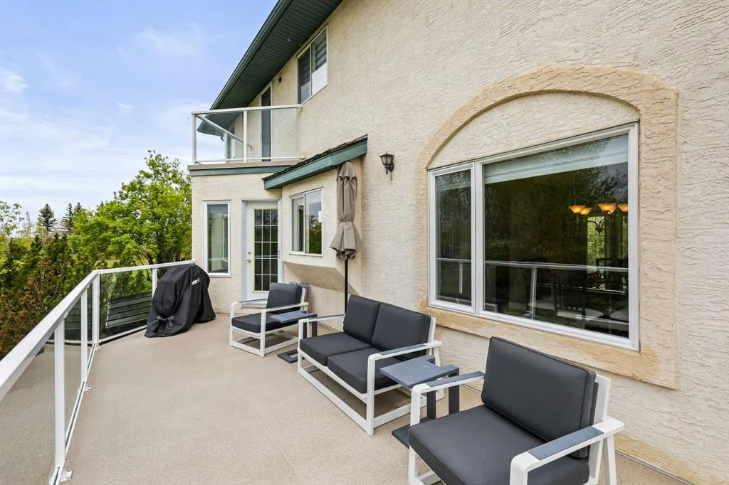 243121 16 Street E, #200