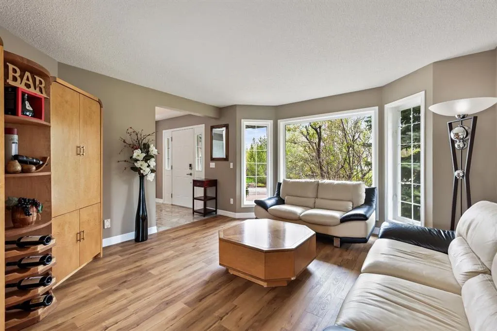 243121 16 Street E, #200