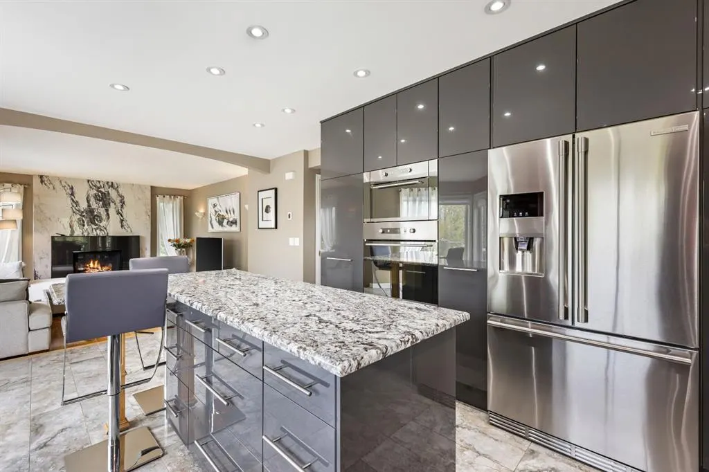 243121 16 Street E, #200