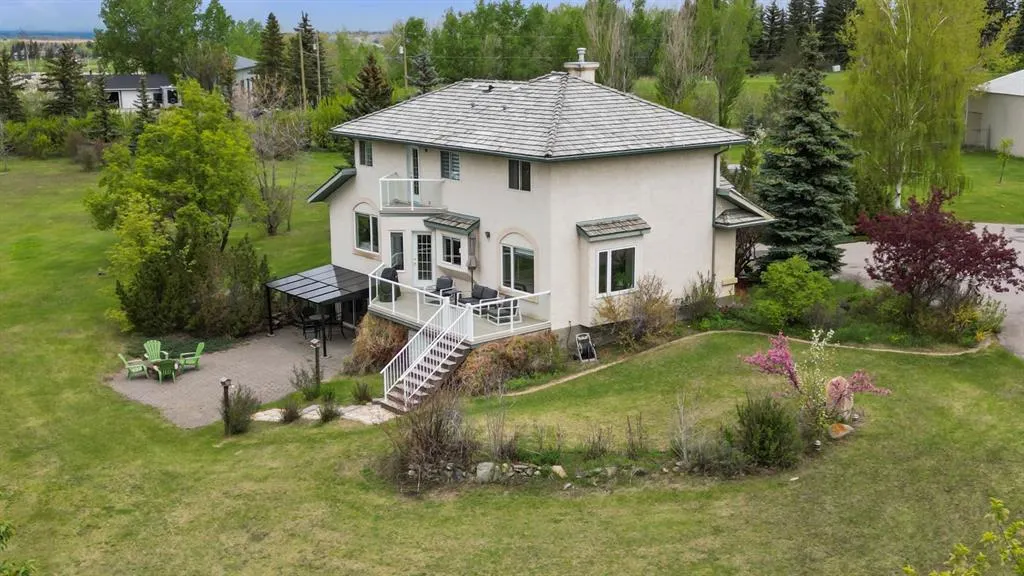 243121 16 Street E, #200