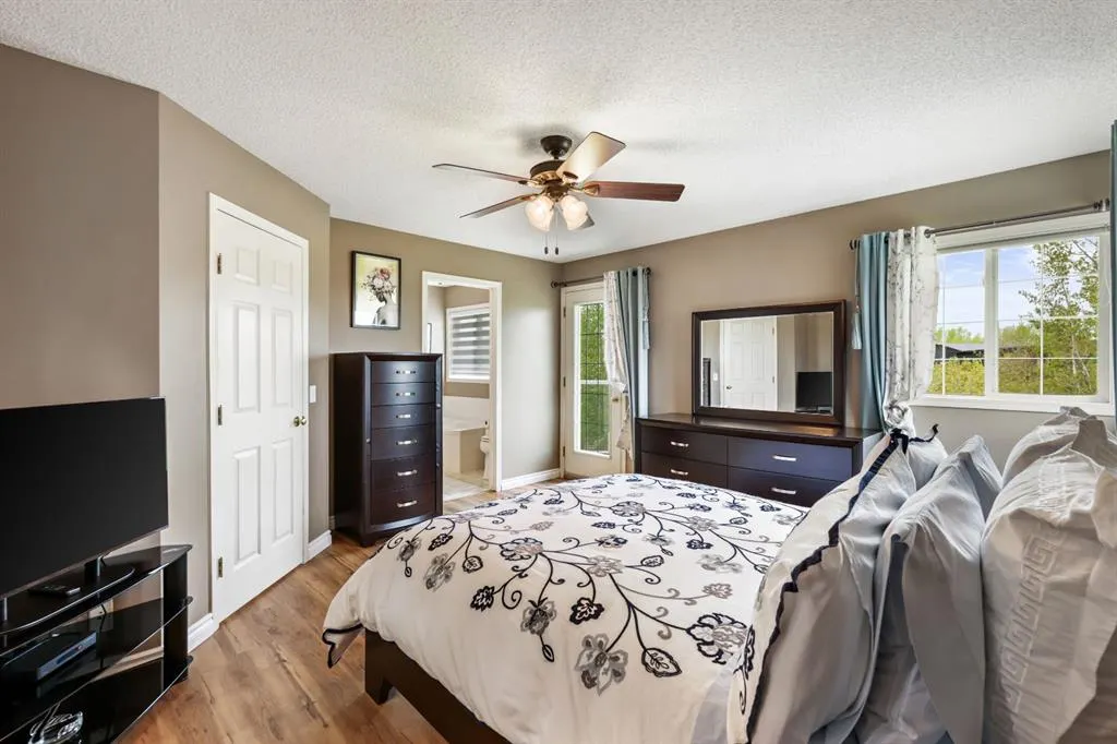 243121 16 Street E, #200