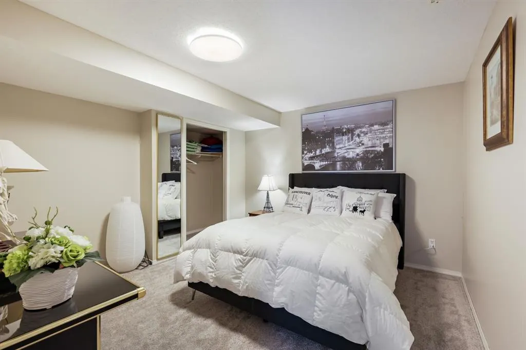 243121 16 Street E, #200