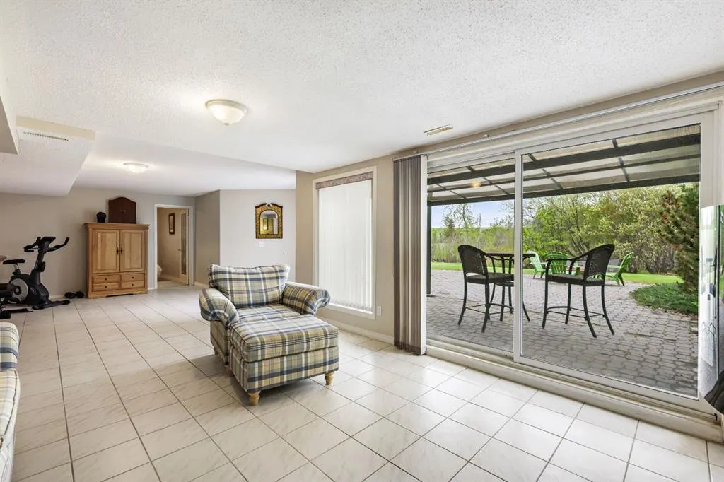 243121 16 Street E, #200