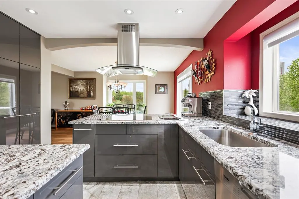 243121 16 Street E, #200