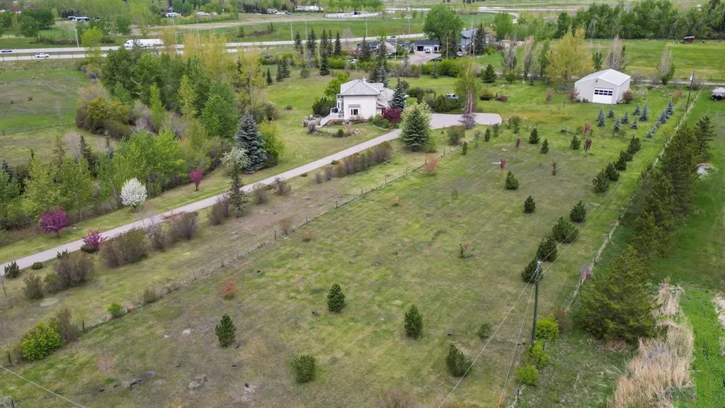 243121 16 Street E, #200