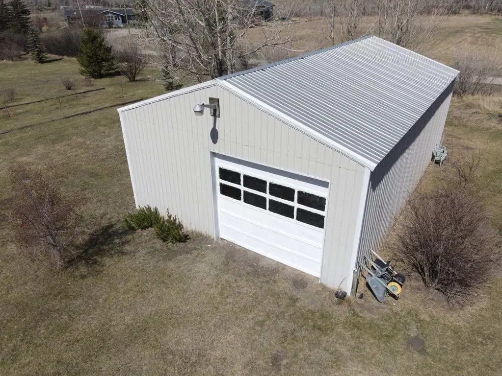 243121 16 Street E, #200