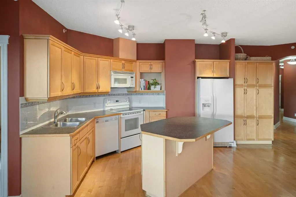 4 14 Street NW, #401