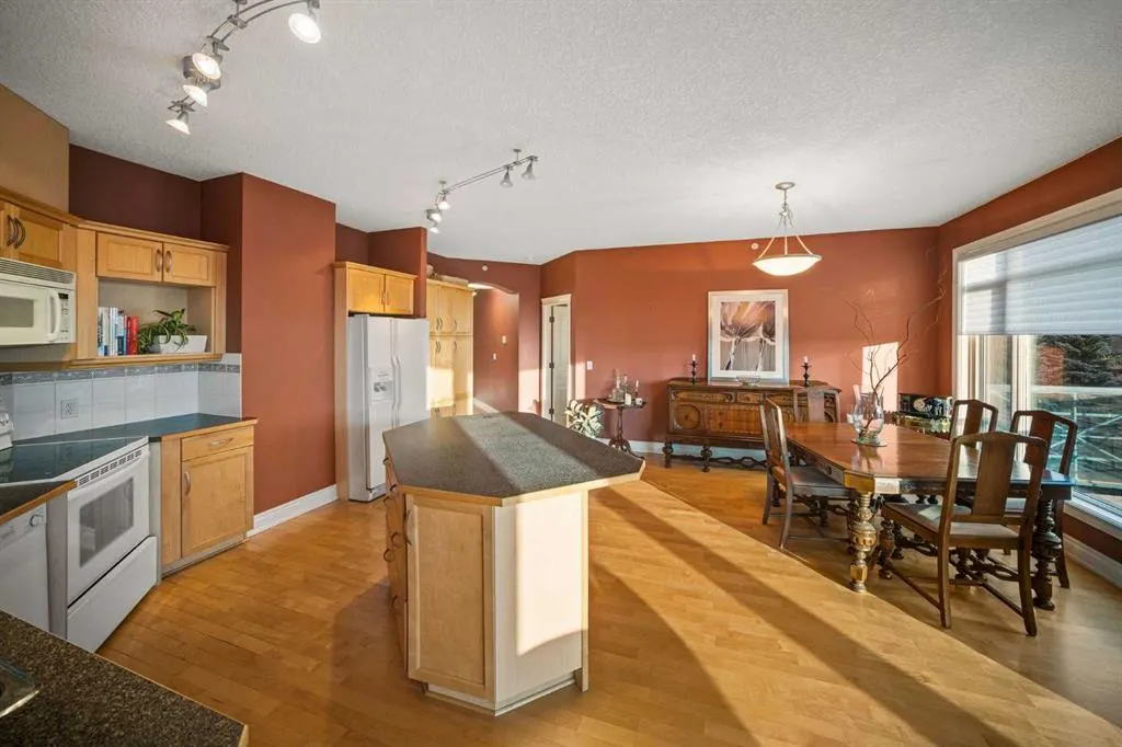 4 14 Street NW, #401