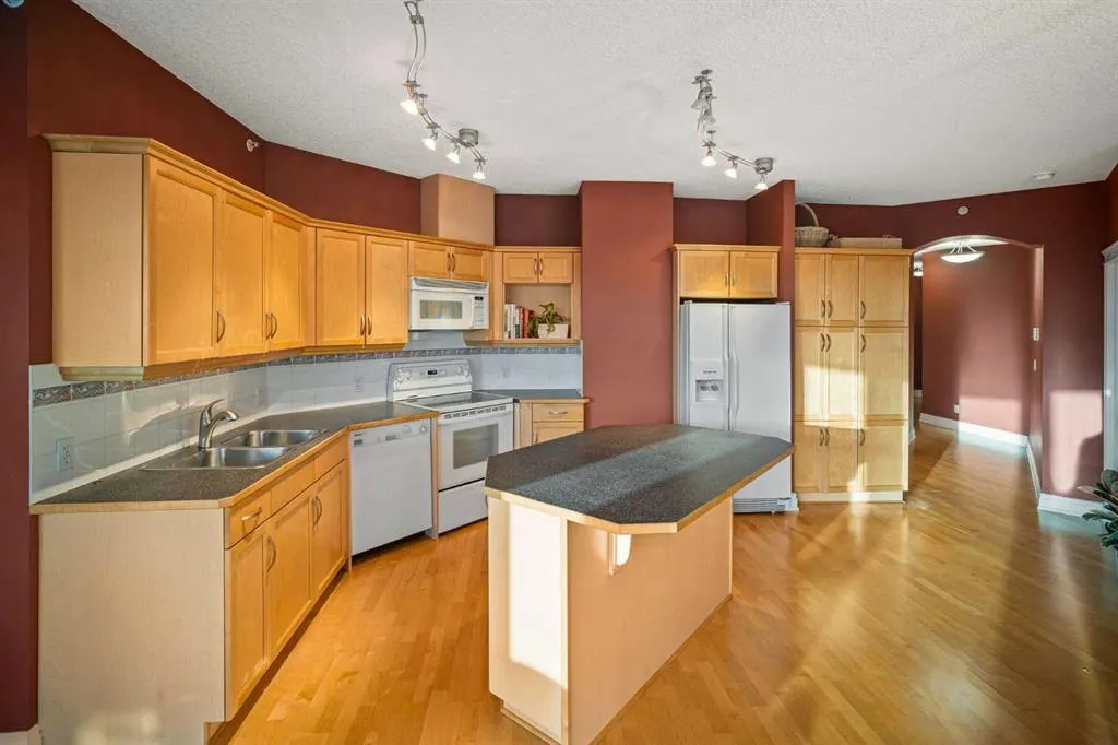 4 14 Street NW, #401