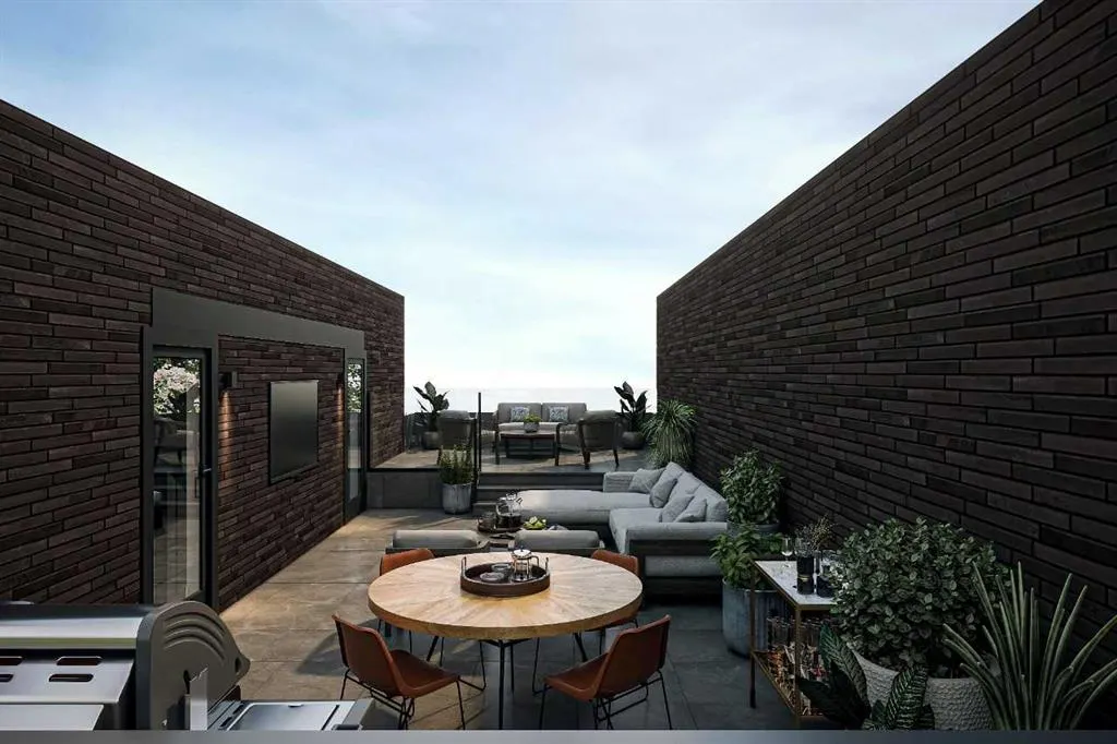 150 Lebel Crescent NW, #108