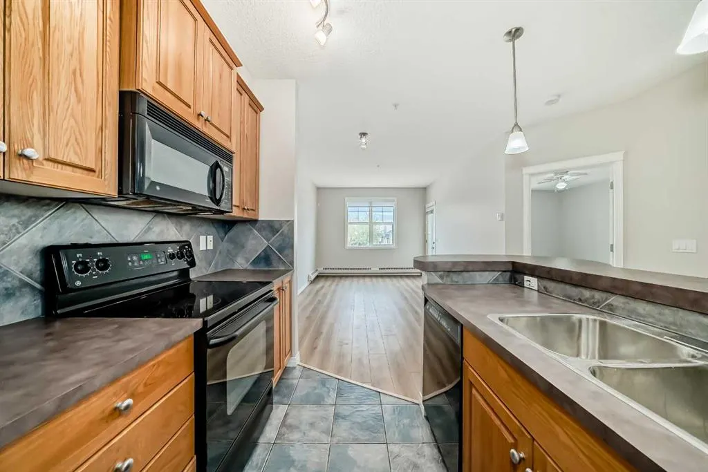 25 Prestwick Drive SE, #208