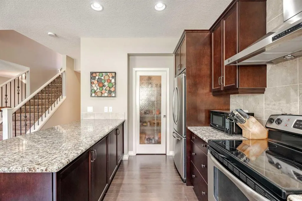 290 Chaparral Valley Terrace SE
