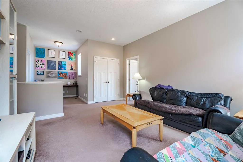 290 Chaparral Valley Terrace SE