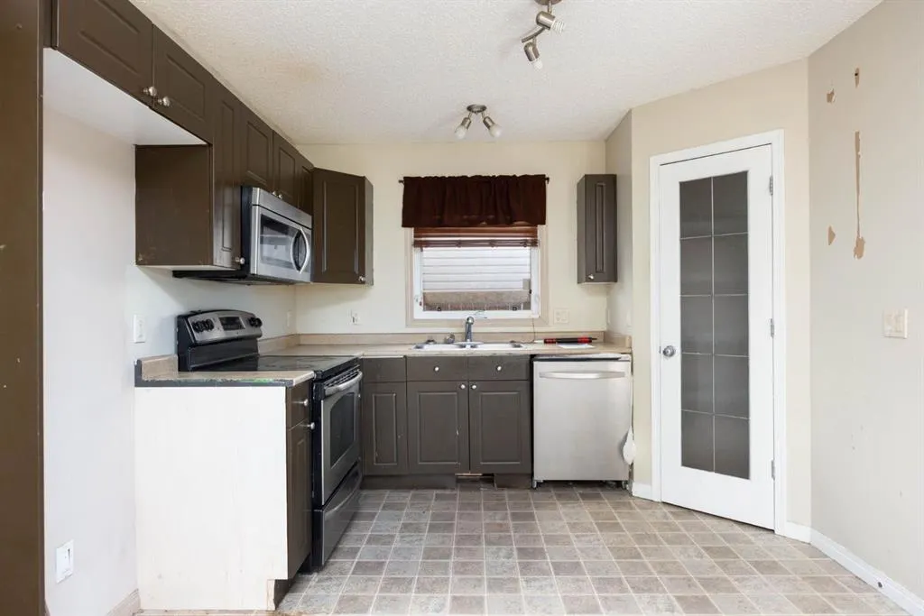 134 Rattlepan Creek Crescent