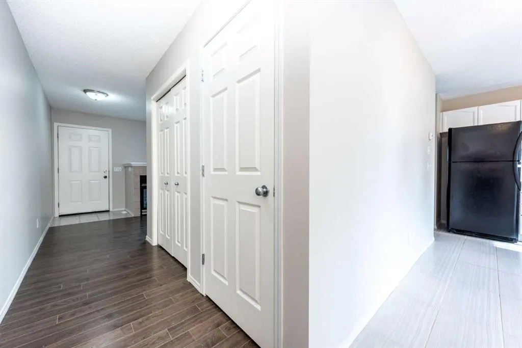 950 Arbour Lake Road NW, #401