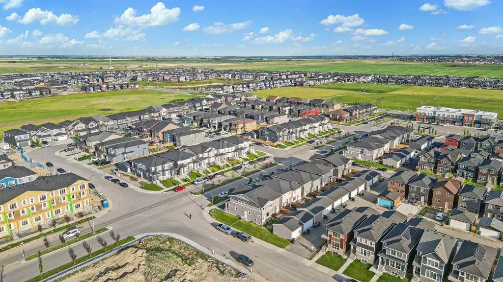 20 Saddlestone Drive NE, #202