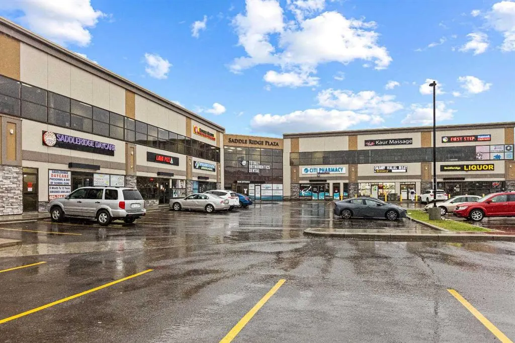 20 Saddlestone Drive NE, #202