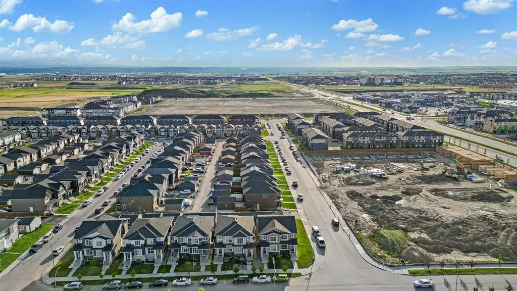 20 Saddlestone Drive NE, #202